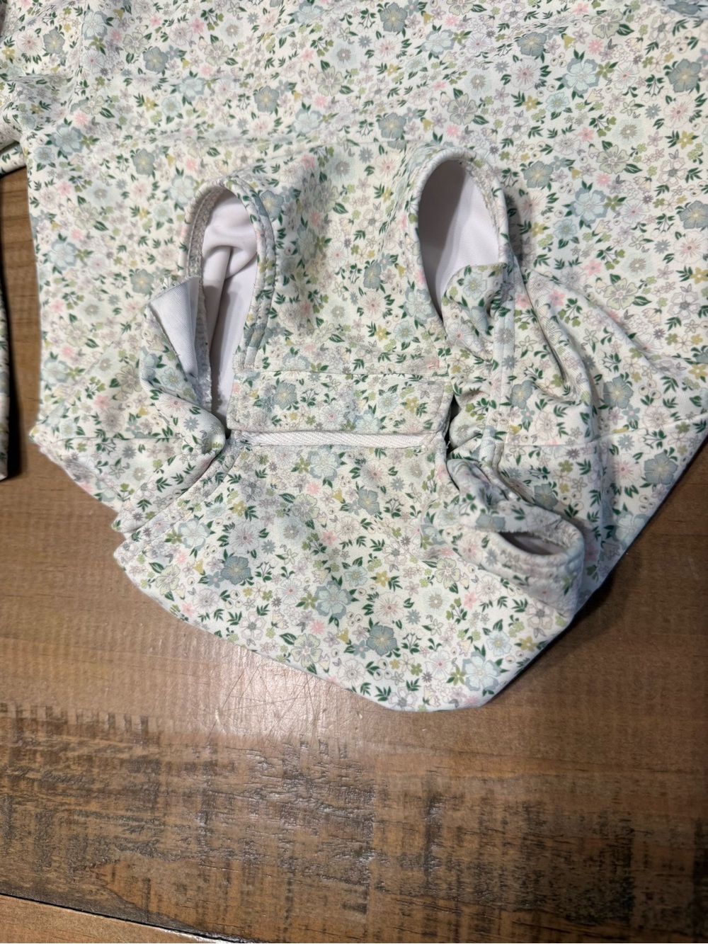 Minnow Floral Rashguard - 2T - Picture 3 of 4